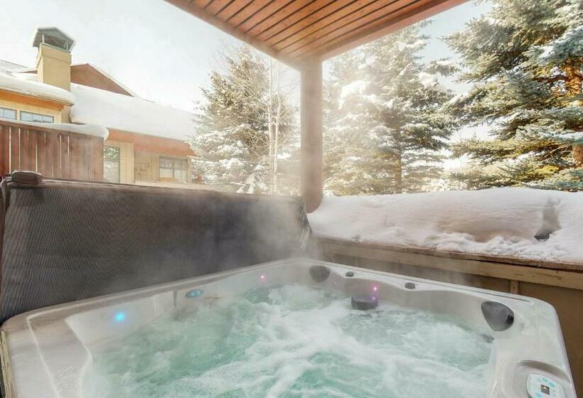 هتل Crail Creek 607