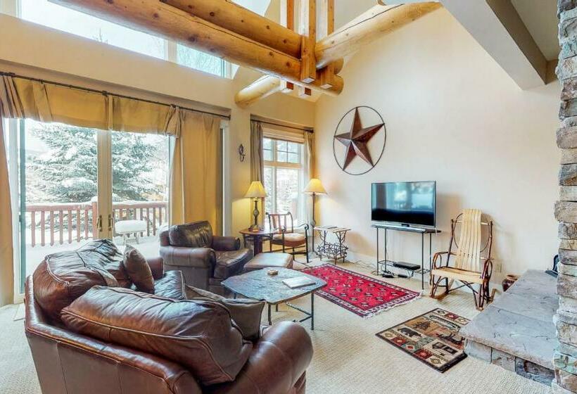 هتل Crail Creek 607