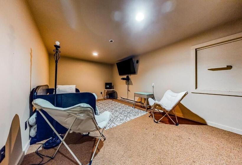 هتل Crail Creek 607