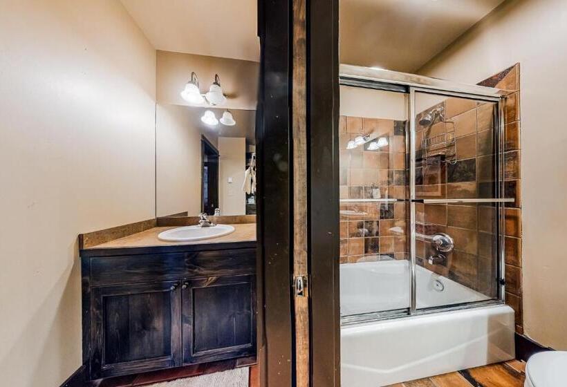 בית מלון כפרי Crail Creek 607