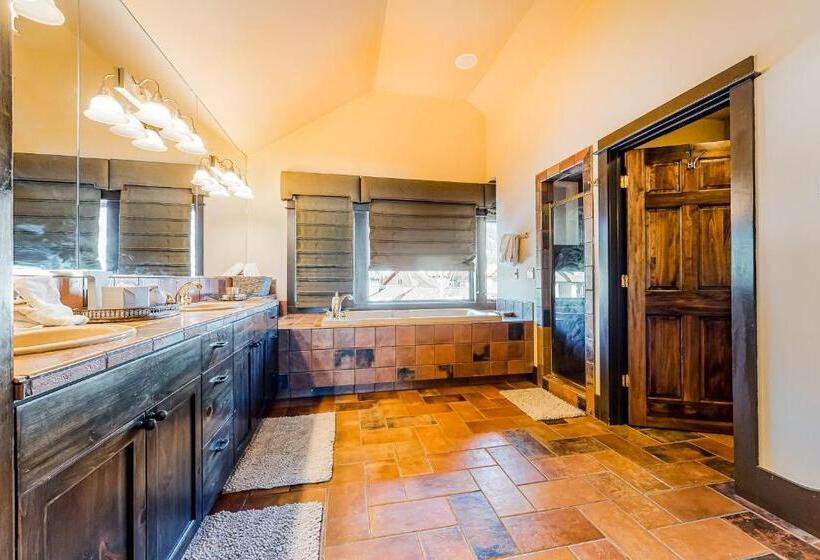 בית מלון כפרי Crail Creek 607