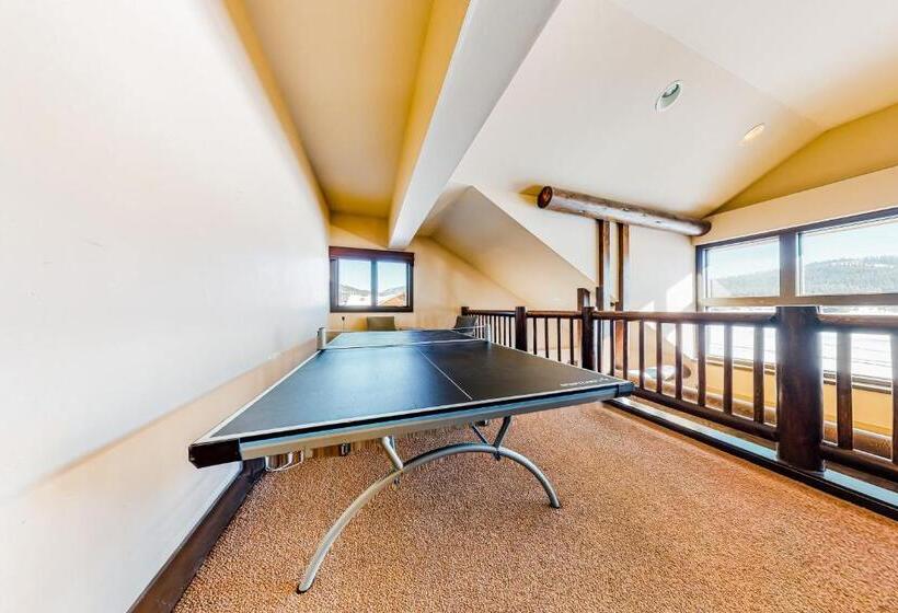 هتل Crail Creek 607