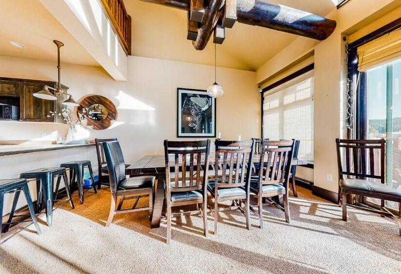 هتل Crail Creek 607