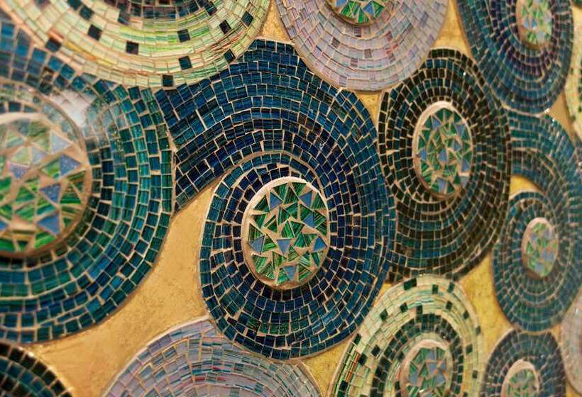 בית מלון כפרי Days Inn & Suites By Wyndham Altoona