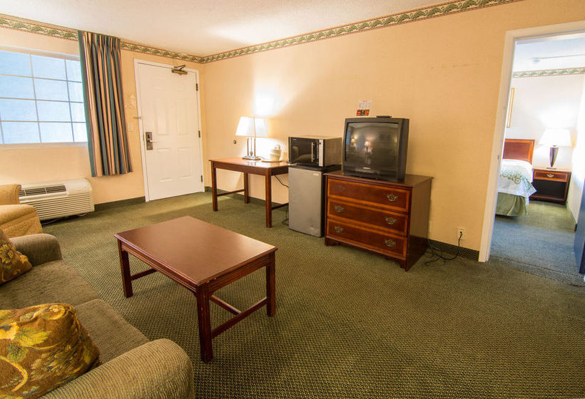 酒店 Days Inn & Suites Latham/Albany North