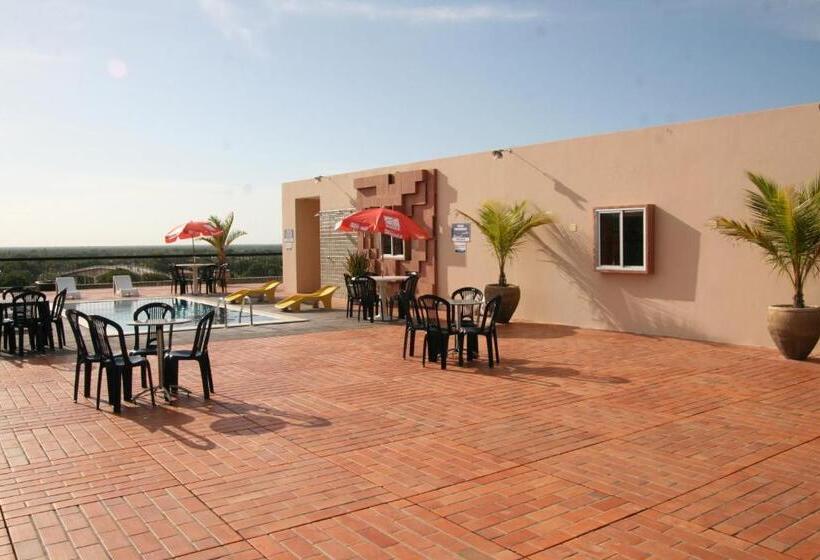 בית מלון כפרי Delta