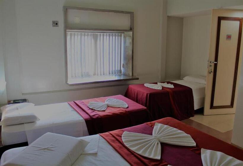 בית מלון כפרי Delta