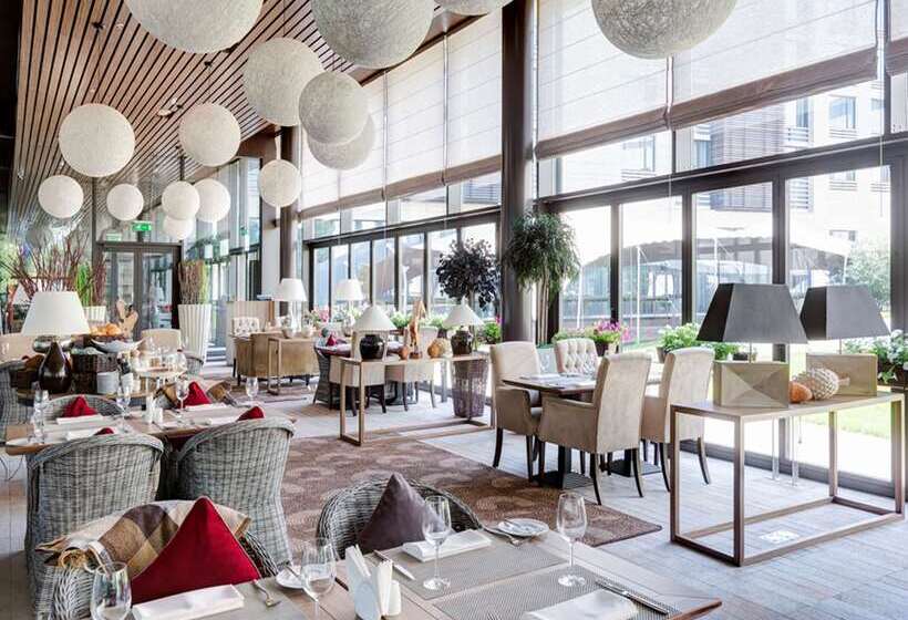 Doubletree By Hilton Hotel Moscow Marina