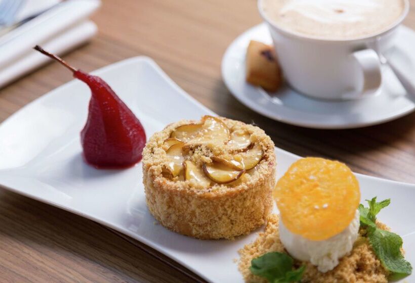 Doubletree By Hilton Hotel Moscow Marina