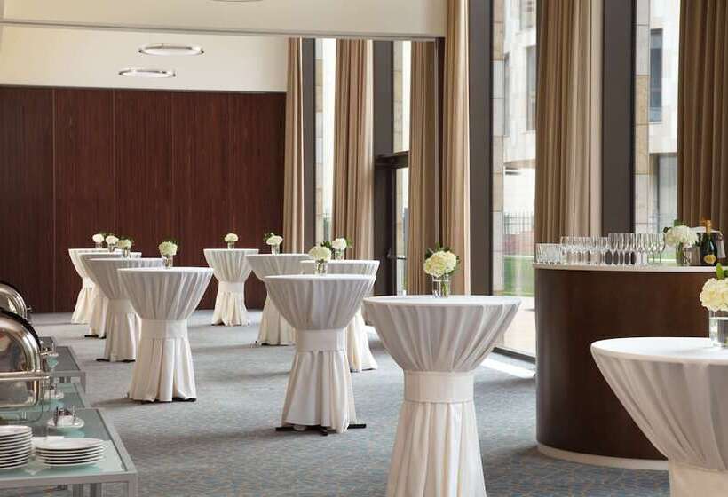 Doubletree By Hilton Hotel Moscow Marina