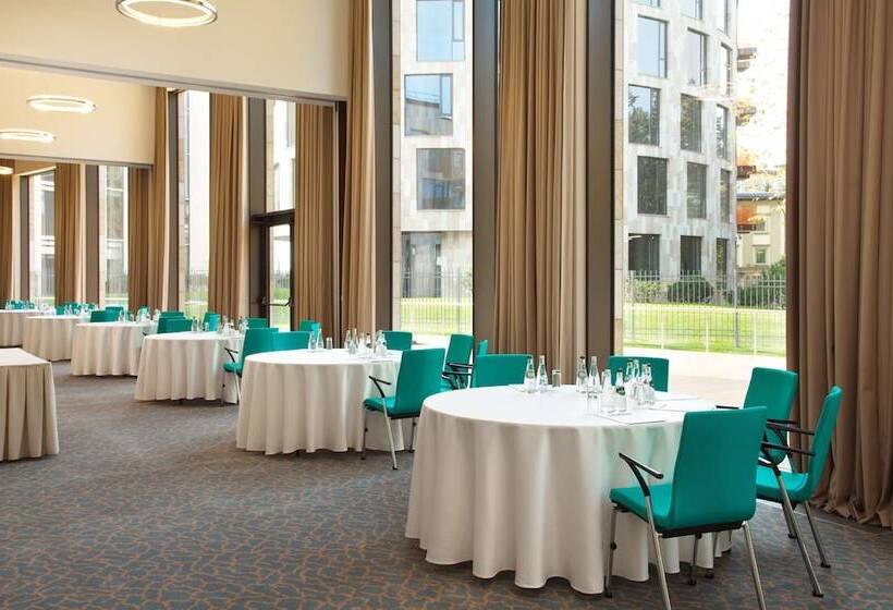 Doubletree By Hilton Hotel Moscow Marina