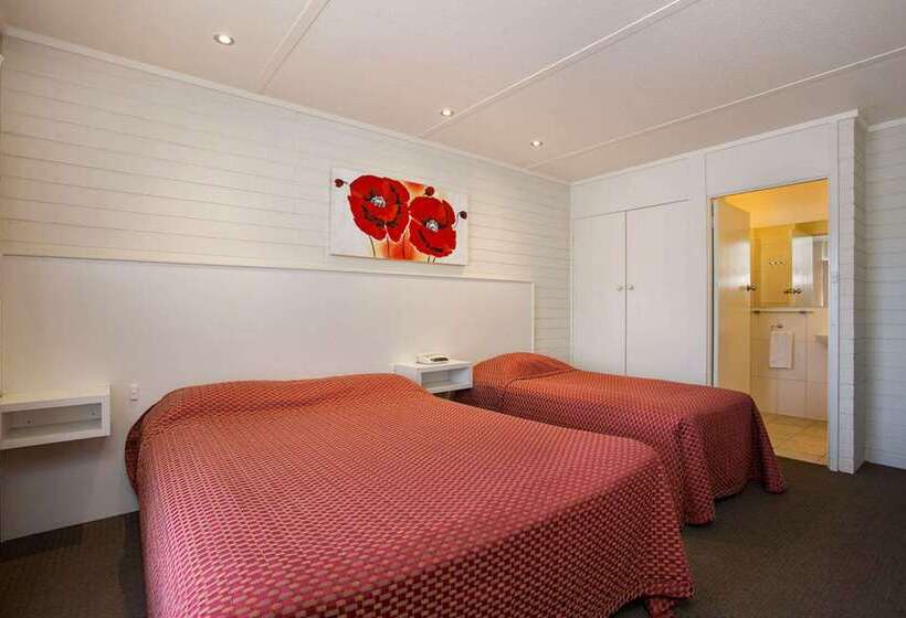 هتل Econo Lodge Portland