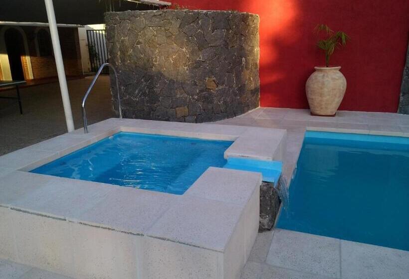 Отель Edelweiss