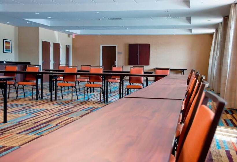 فندق Fairfield Inn & Suites By Marriott Des Moines Urbandale