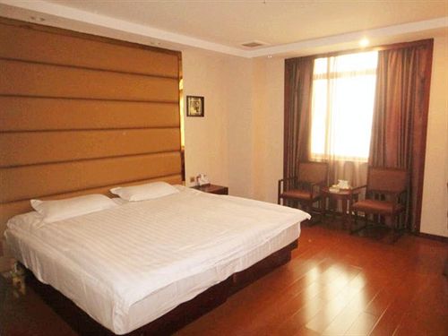 Hotel Greentree Inn Shanghai Longwu Road Express