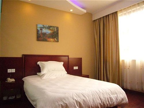 Hotel Greentree Inn Shanghai Longwu Road Express