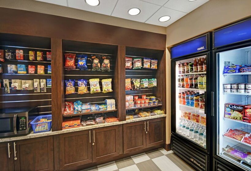 فندق Hampton Inn & Suites Robbinsville