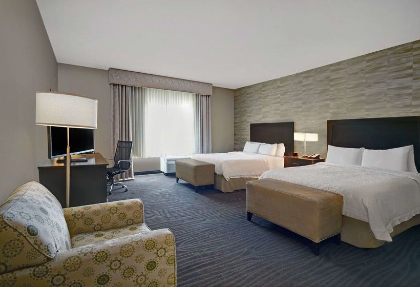 فندق Hampton Inn & Suites Robbinsville