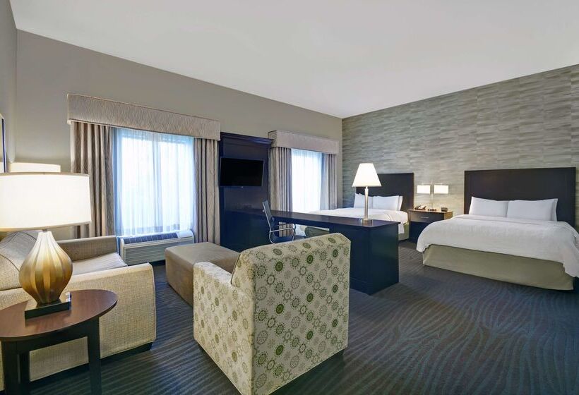 فندق Hampton Inn & Suites Robbinsville