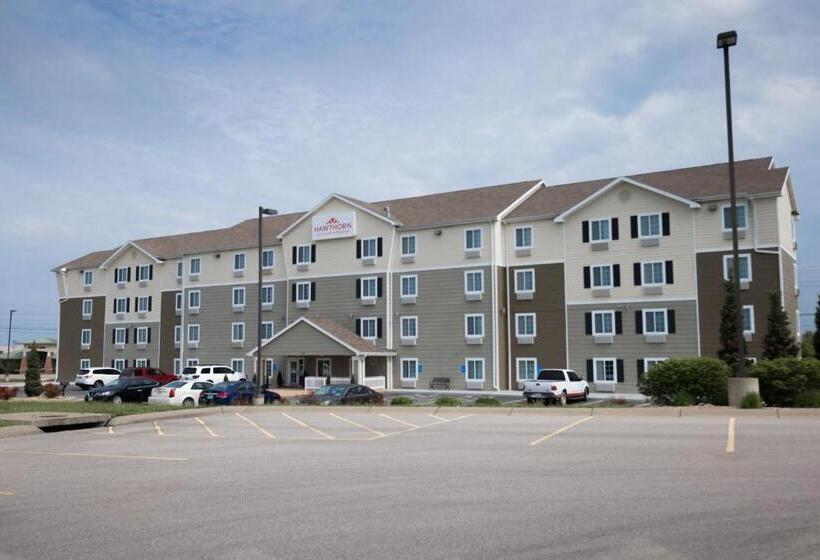 호텔 Hawthorn Extended Stay By Wyndham Saint Robert