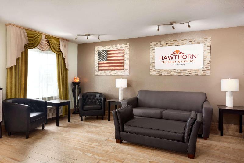 호텔 Hawthorn Extended Stay By Wyndham Saint Robert