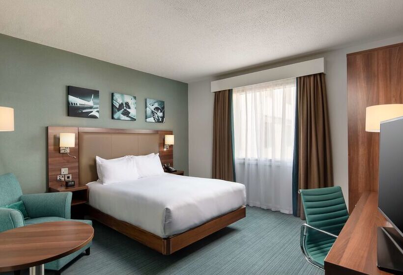 酒店 Hilton Garden Inn London Heathrow Airport