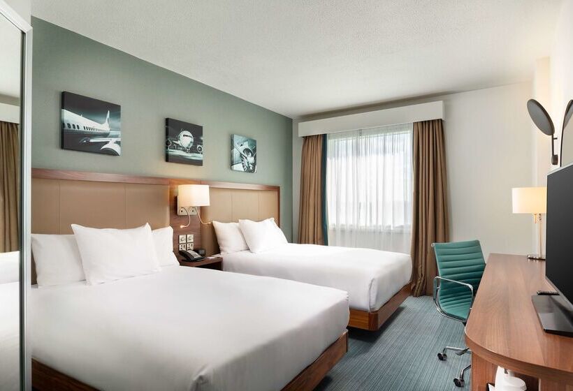 酒店 Hilton Garden Inn London Heathrow Airport