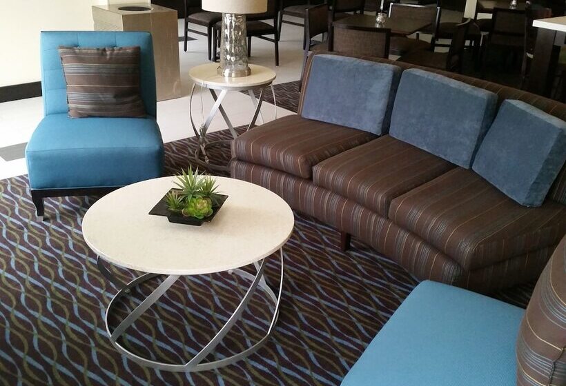هتل Holiday Inn Express And Suites Atascocita   Humble   Kingwood, An Ihg