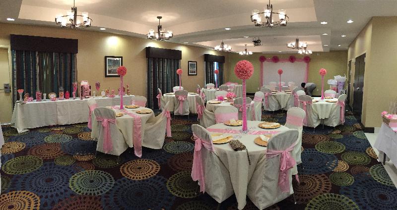 هتل Holiday Inn Express And Suites Atascocita   Humble   Kingwood, An Ihg