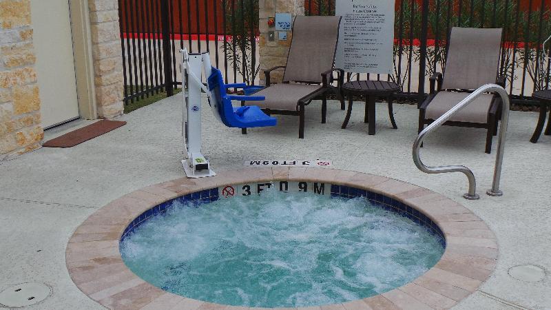 هتل Holiday Inn Express And Suites Atascocita   Humble   Kingwood, An Ihg