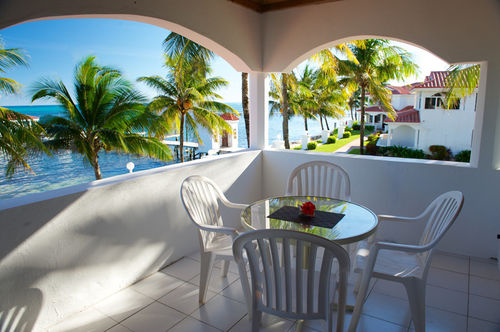 Отель Isla Bonita Yacht Club