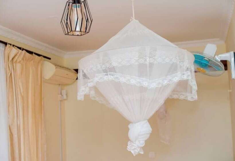 酒店 Kilimanjaro Crane