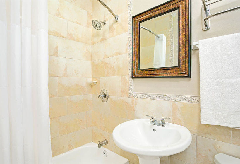 モーテル Sun And Surf Inn