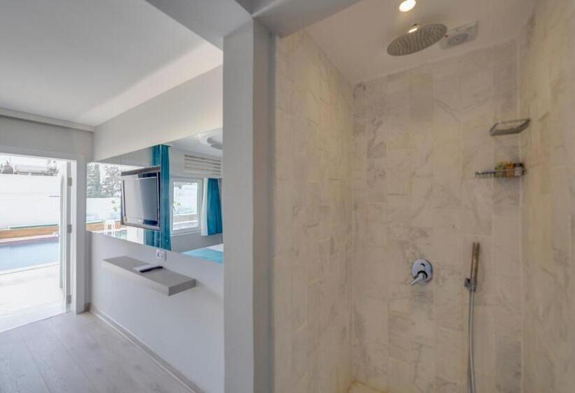 فندق La Brezza Suite &