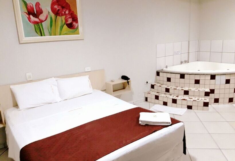 Отель Londres Royal