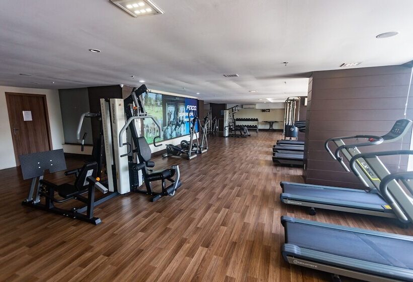 ホテル Master Cosmopolitan Moinhos De Vento