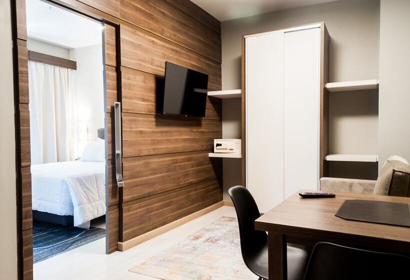 ホテル Master Cosmopolitan Moinhos De Vento