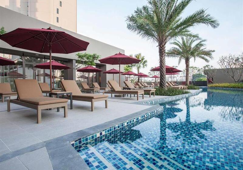 Отель Mercure Pattaya Ocean Resort