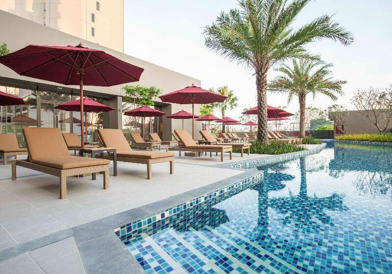 Отель Mercure Pattaya Ocean Resort