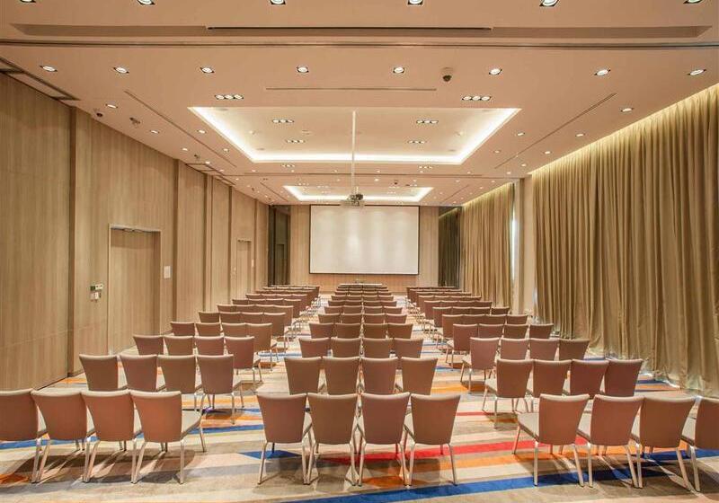 Отель Mercure Pattaya Ocean Resort