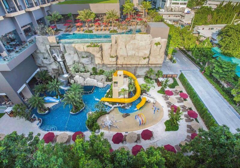 Отель Mercure Pattaya Ocean Resort