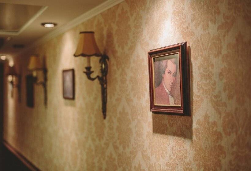 ホテル Mozart