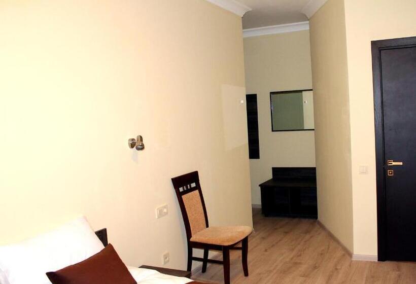 בית מלון כפרי Nonstop