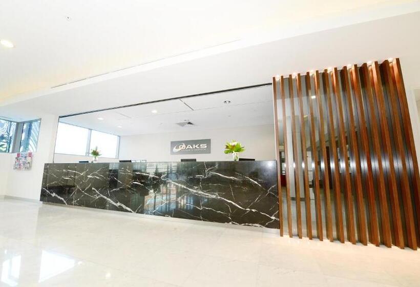 هتل Oaks Gladstone Grand