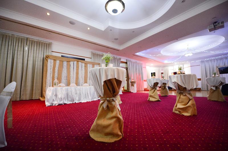 هتل Oaks Gladstone Grand