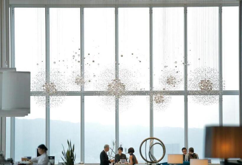 호텔 Osaka Marriott Miyako