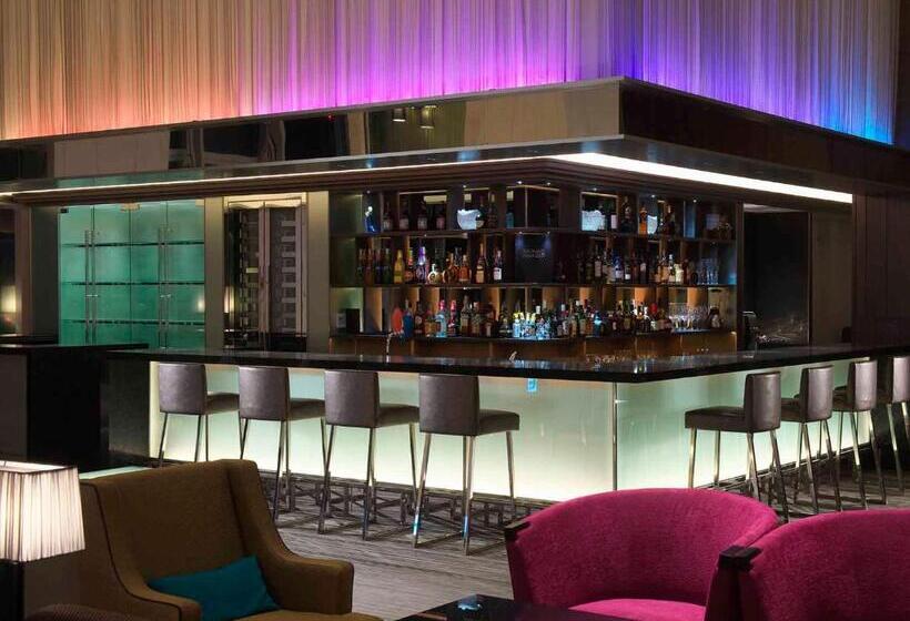 호텔 Osaka Marriott Miyako