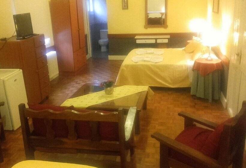 هتل Posada Del Arbol