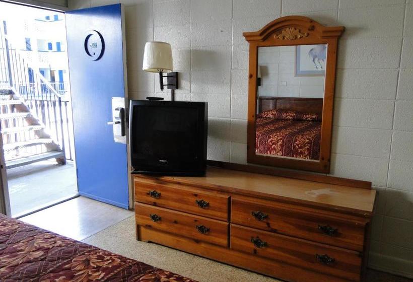 هتل Sea Gypsy Inn