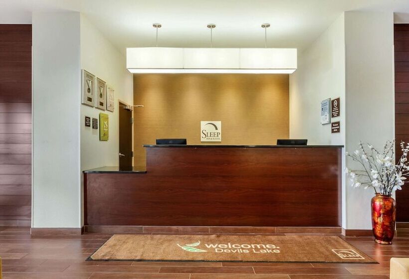 هتل Sleep Inn & Suites Devils Lake